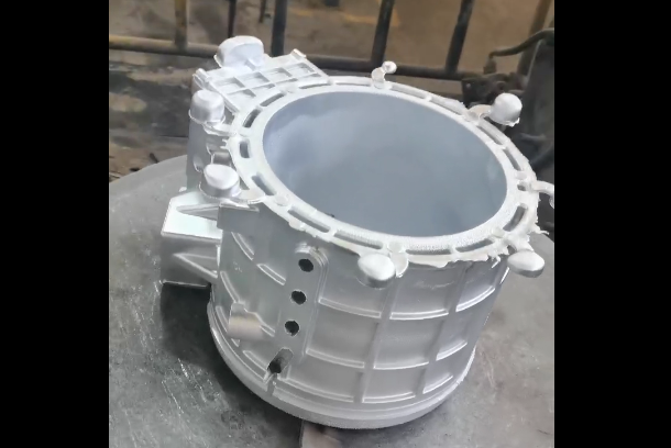 新能源汽車電機(jī)殼模具的制作方法是什么？使用低壓鑄造有什么優(yōu)勢？